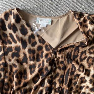 Leopard mini dress with sleeves